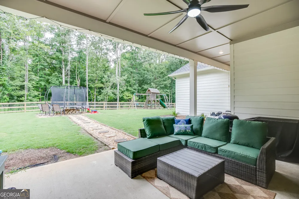 1077 Riverstone DR Social Circle, GA 30025