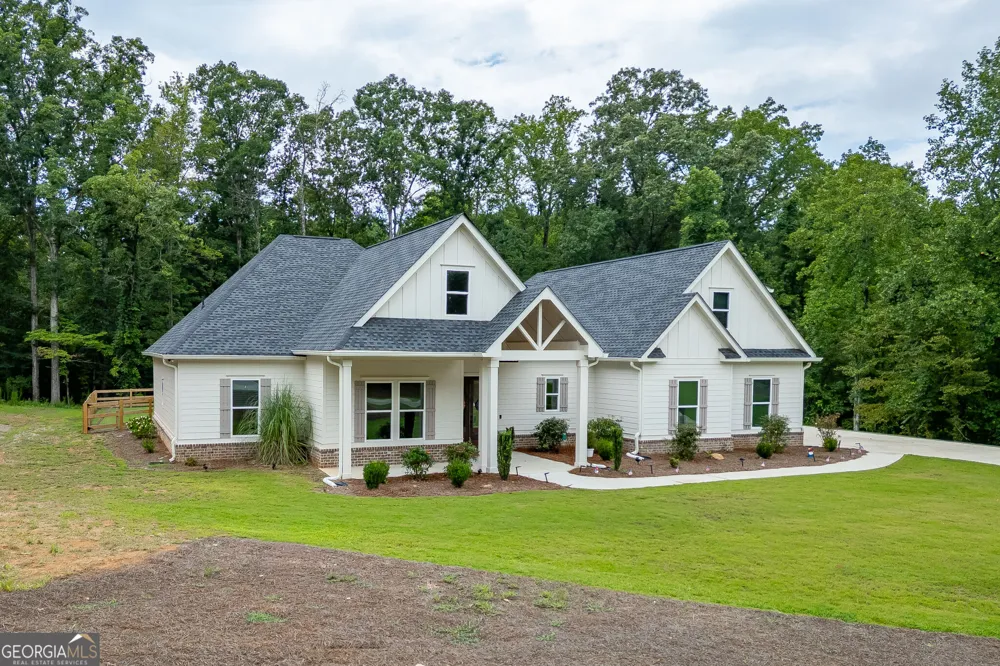1077 Riverstone DR Social Circle, GA 30025
