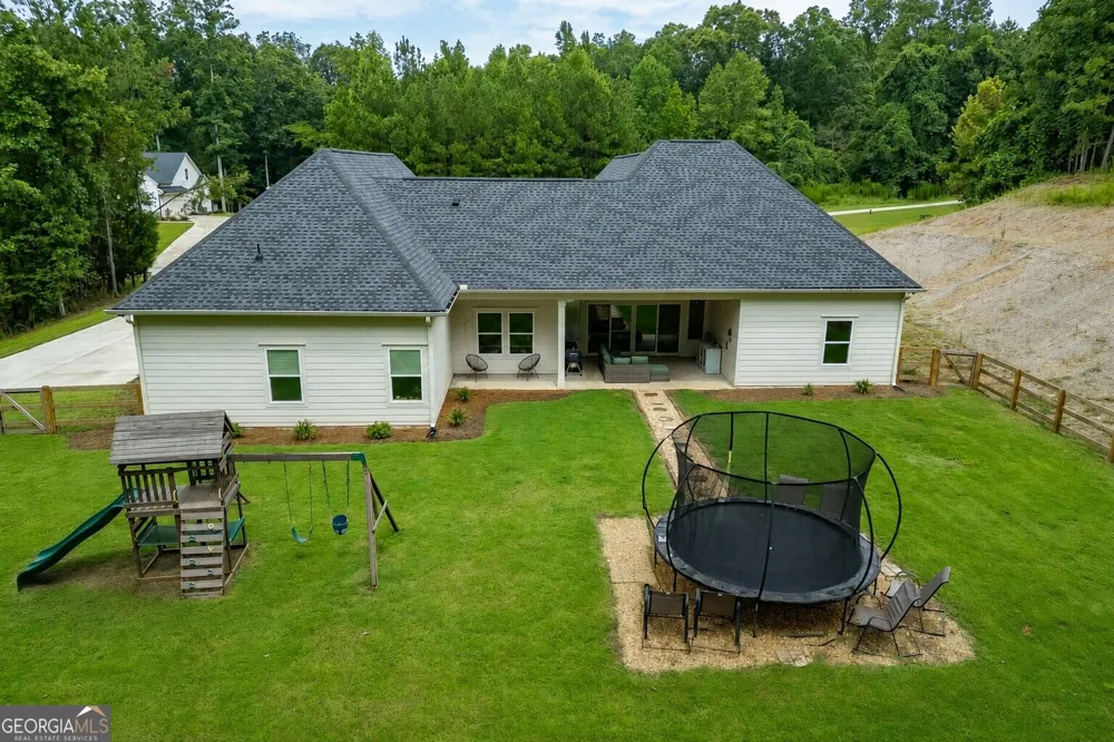 1077 Riverstone DR Social Circle, GA 30025