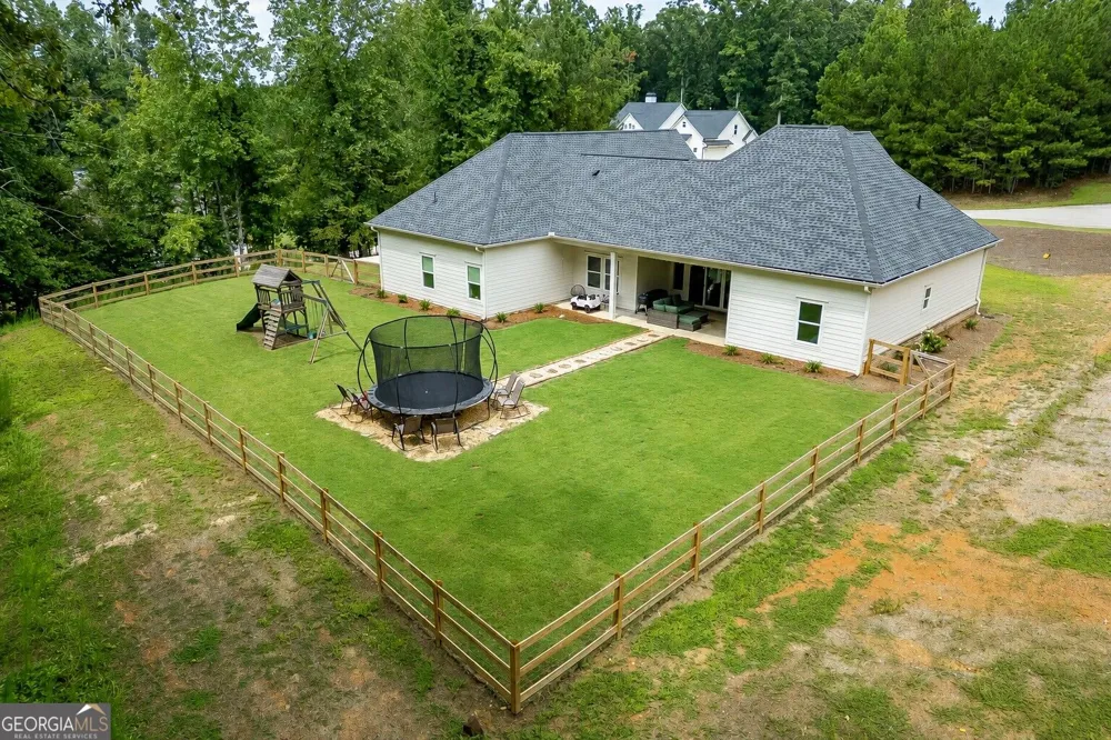 1077 Riverstone DR Social Circle, GA 30025