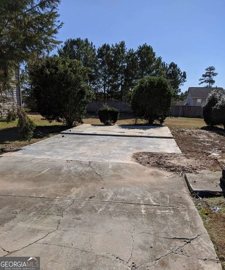 872 Shoals CT Atlanta, GA 30349