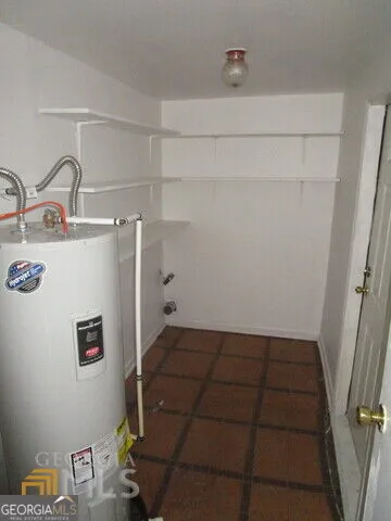 4300 Essex RD Macon, GA 31206