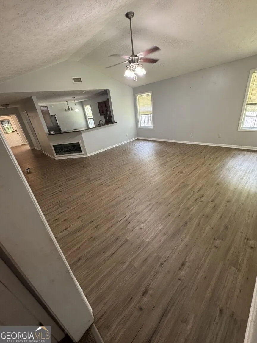 526 Vista DR Columbus, GA 31907