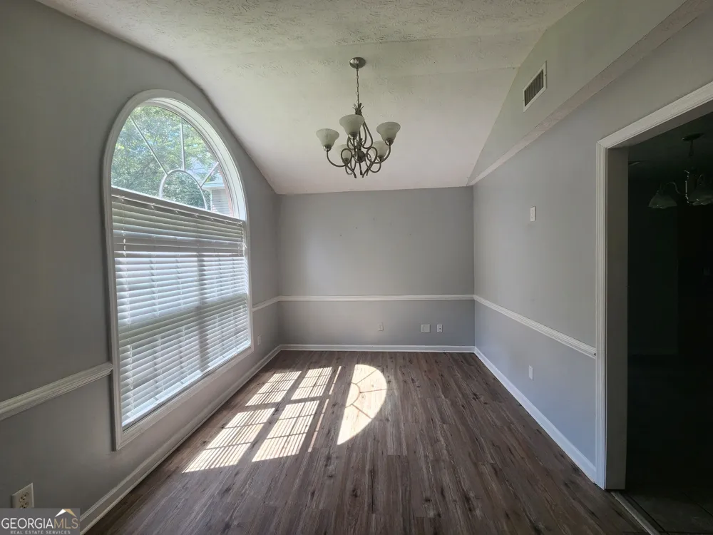 526 Vista DR Columbus, GA 31907