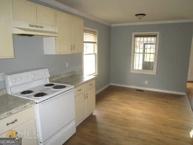 2117 Knightsbridge RD Macon, GA 31211