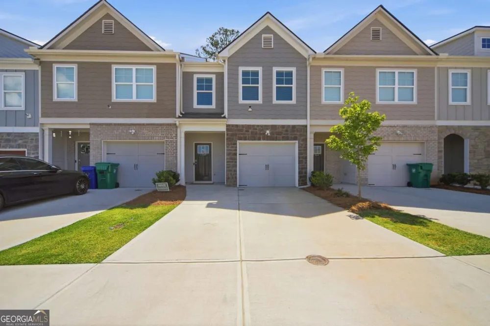 2360 Rex DR Lithonia, GA 30058