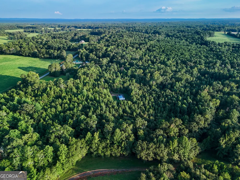 137 Robertson RD LaGrange, GA 30241