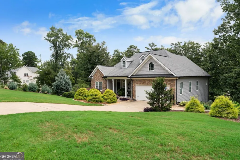 23 Hunters Ridge DR Adairsville, GA 30103