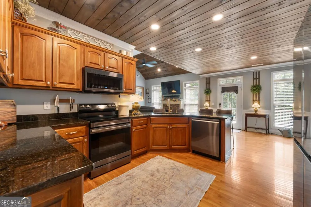 23 Hunters Ridge DR Adairsville, GA 30103
