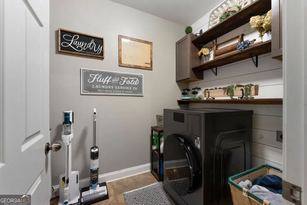 23 Hunters Ridge DR Adairsville, GA 30103