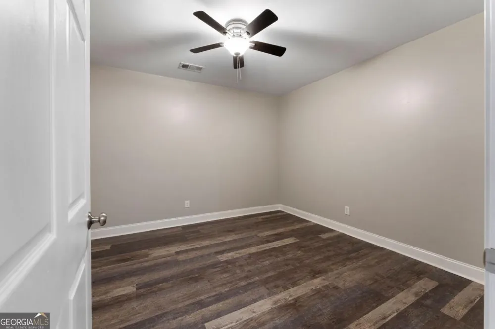 23 Hunters Ridge DR Adairsville, GA 30103