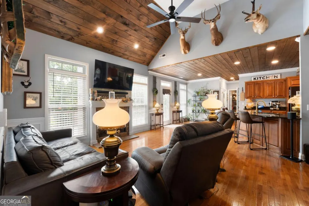 23 Hunters Ridge DR Adairsville, GA 30103