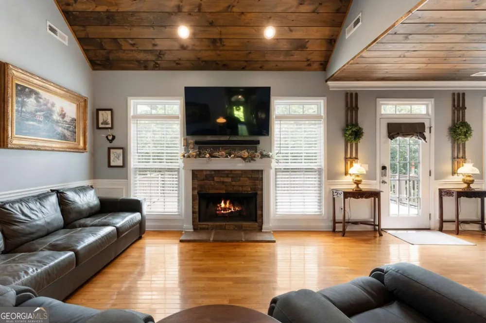 23 Hunters Ridge DR Adairsville, GA 30103