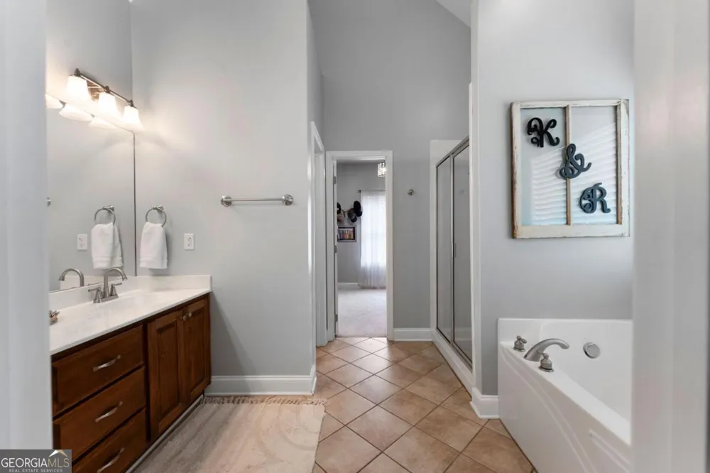 23 Hunters Ridge DR Adairsville, GA 30103