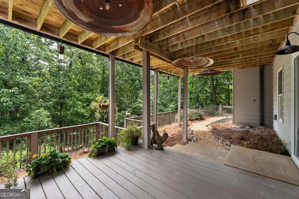 23 Hunters Ridge DR Adairsville, GA 30103