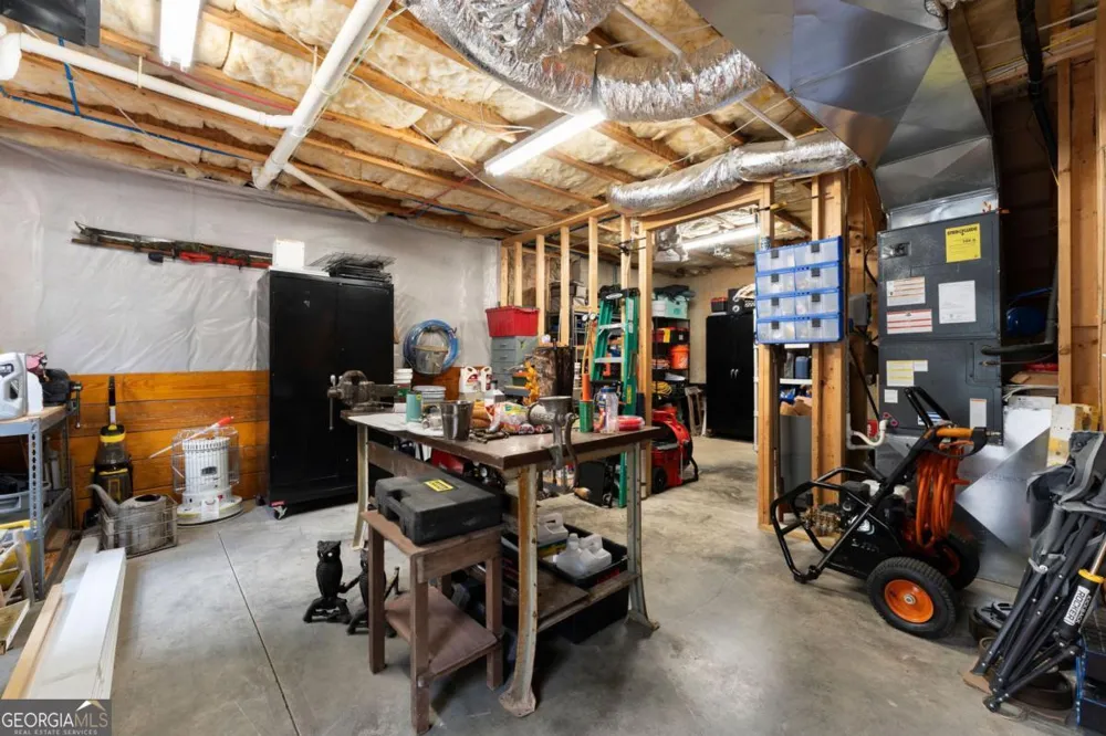 23 Hunters Ridge DR Adairsville, GA 30103