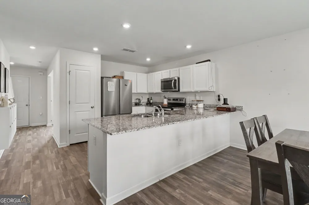 502 Pemberton ST Euharlee, GA 30145