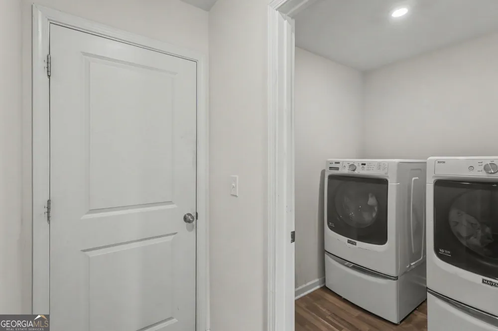 502 Pemberton ST Euharlee, GA 30145