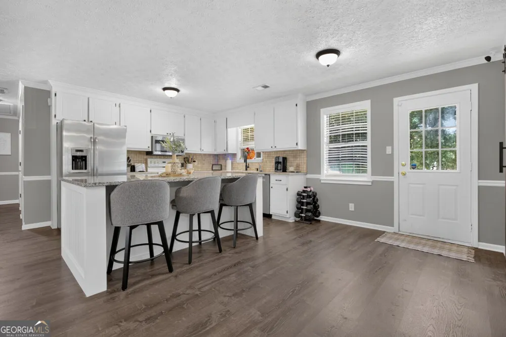 216 Brooks LN Winder, GA 30680