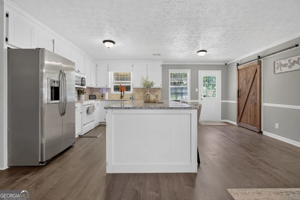 216 Brooks LN Winder, GA 30680