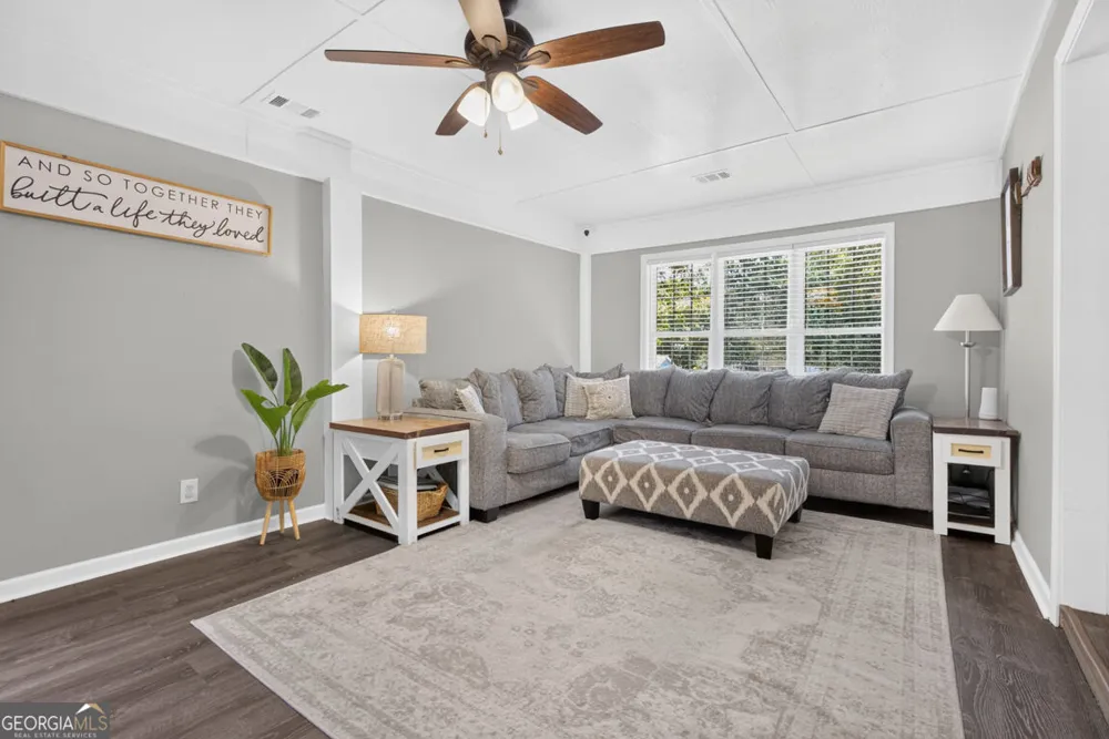 216 Brooks LN Winder, GA 30680