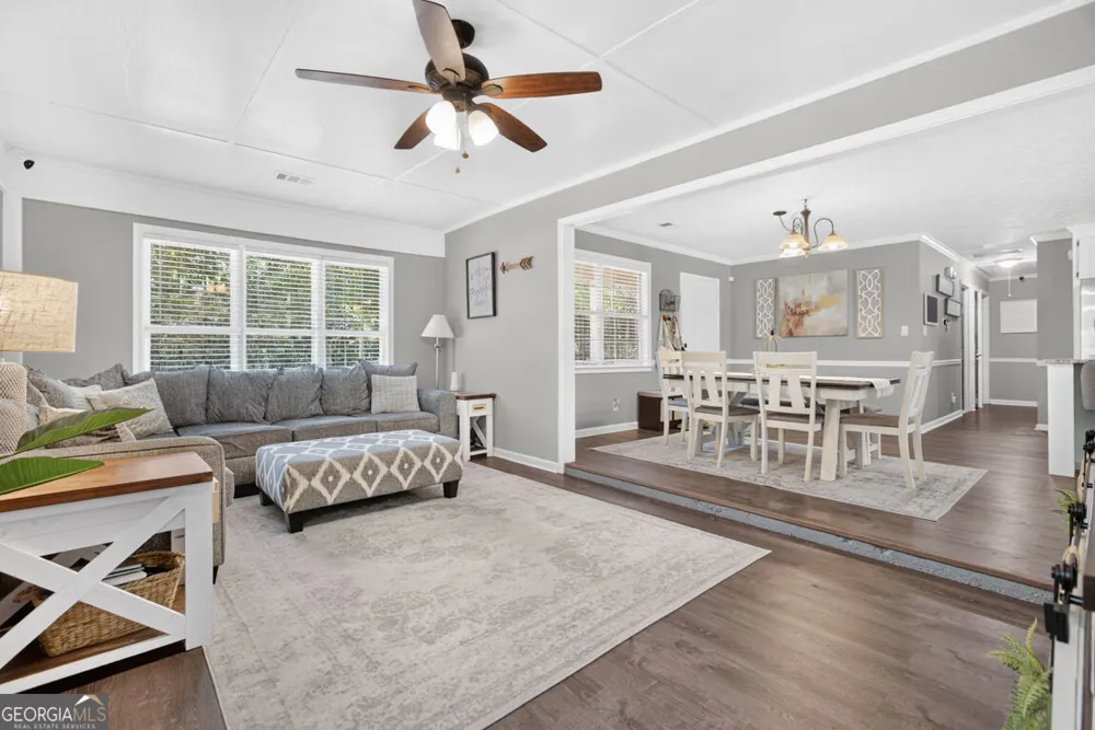 216 Brooks LN Winder, GA 30680
