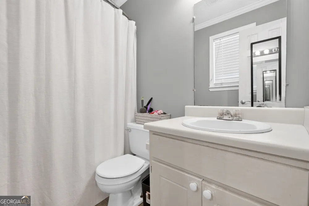 216 Brooks LN Winder, GA 30680