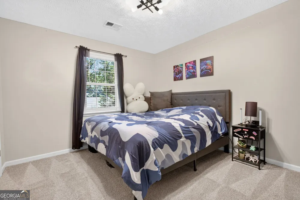 216 Brooks LN Winder, GA 30680