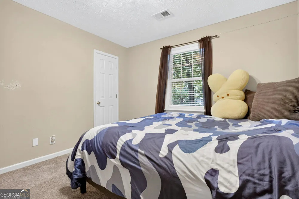 216 Brooks LN Winder, GA 30680