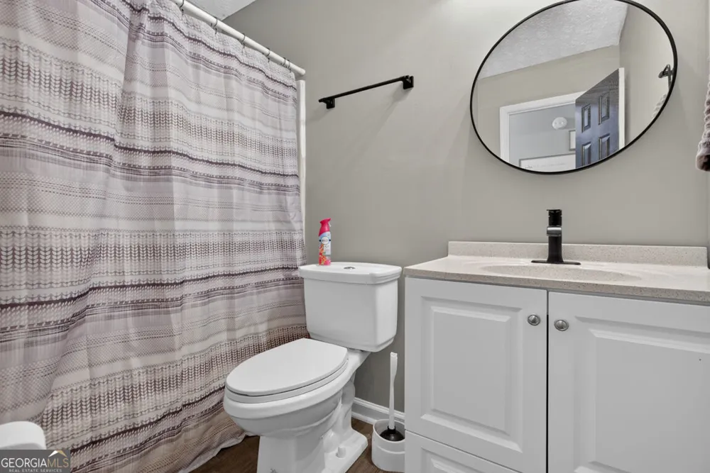 216 Brooks LN Winder, GA 30680