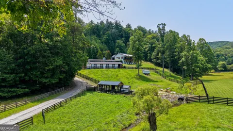 771 Burgess Gap RD