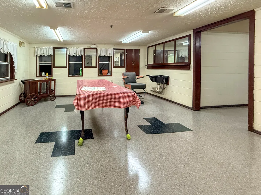 2688 Nub Garland RD Toccoa, GA 30577