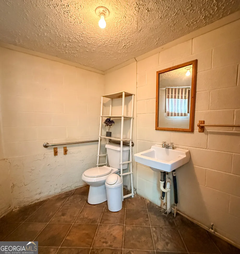 2688 Nub Garland RD Toccoa, GA 30577