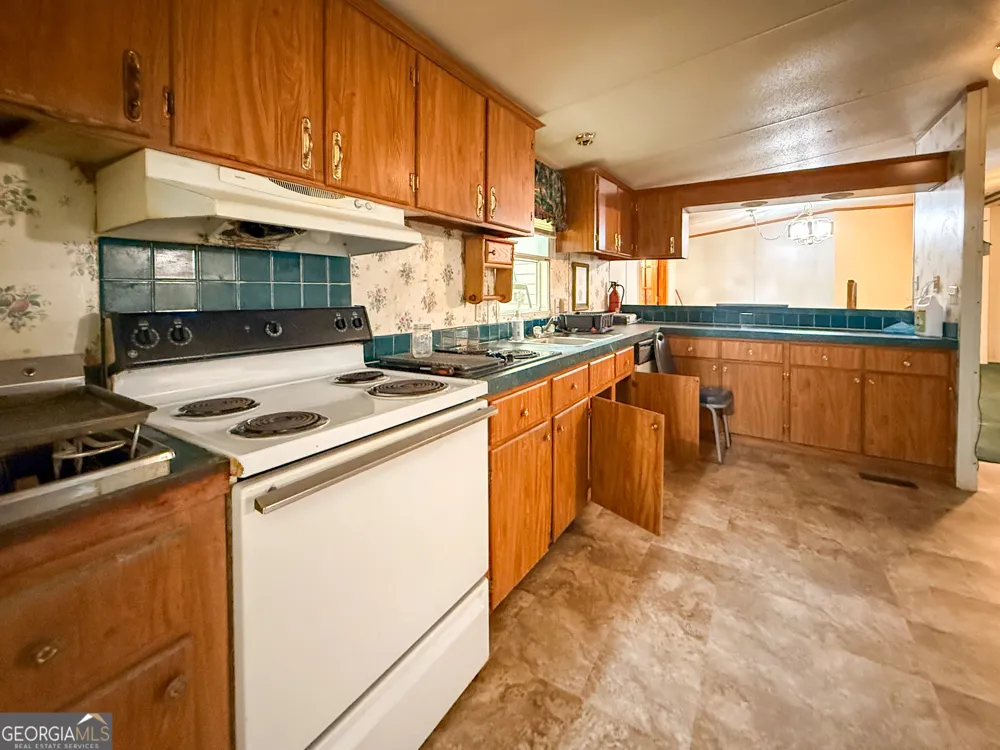 2688 Nub Garland RD Toccoa, GA 30577