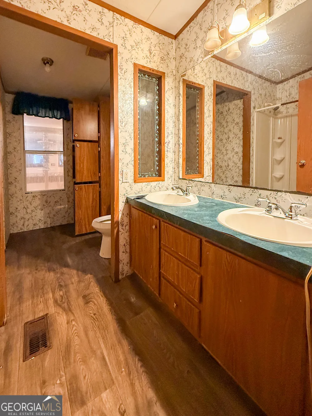 2688 Nub Garland RD Toccoa, GA 30577