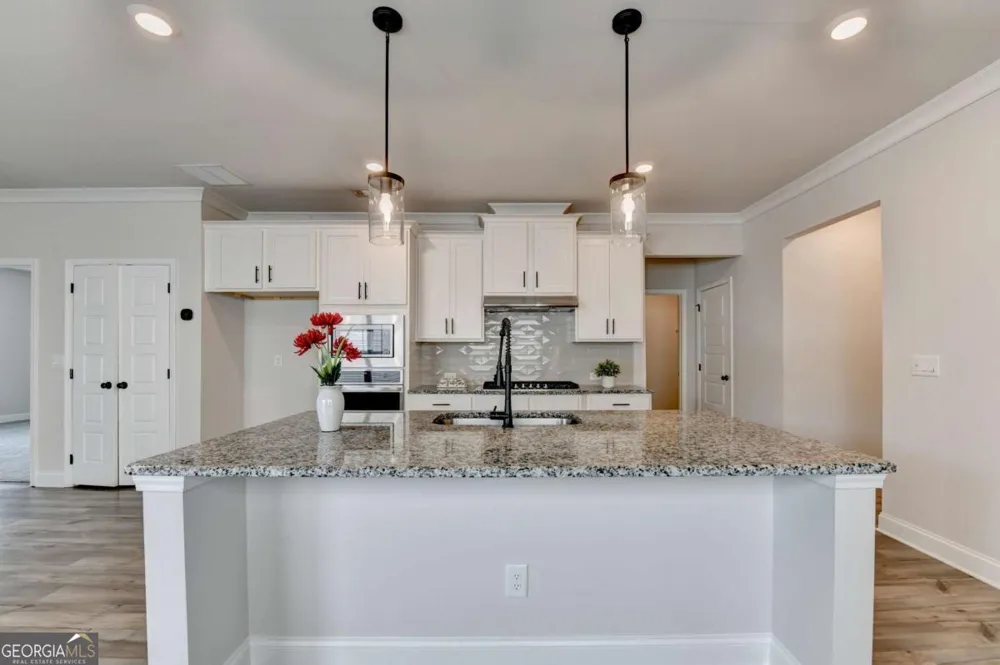 1854 Westfall LNDG Auburn, GA 30011