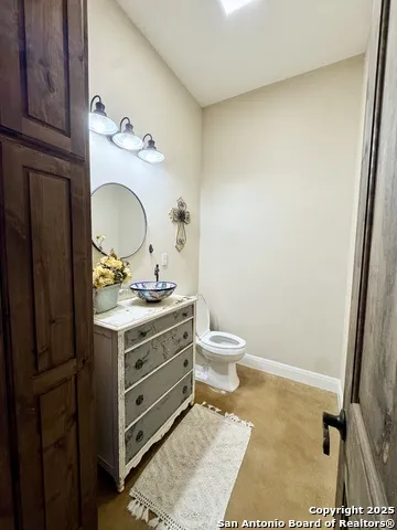 16489 Fm 472 Devine, TX 78016