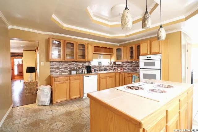 22608 Crossbow Von Ormy, TX 78073