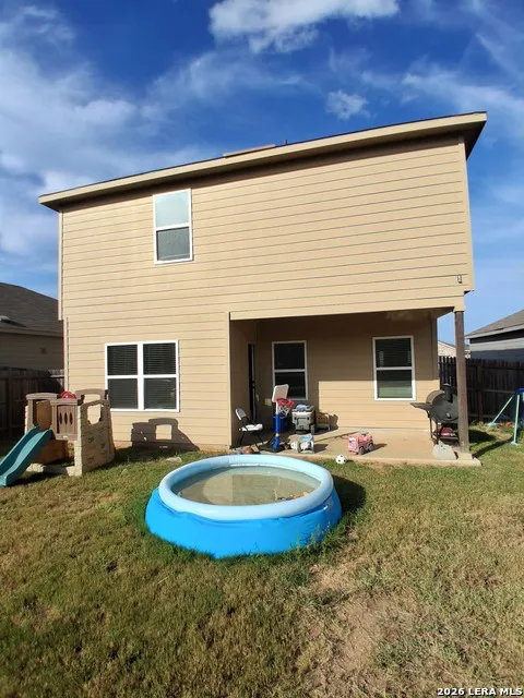 14651 Stirrup Elmendorf, TX 78112