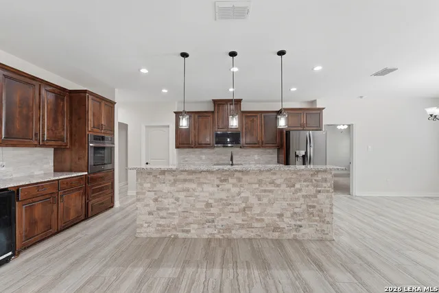 123 Tomahawk Seguin, TX 78155