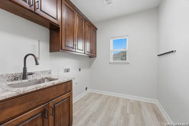 123 Tomahawk Seguin, TX 78155