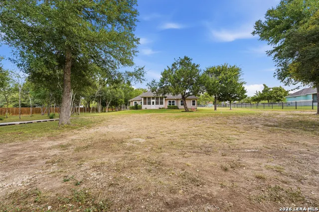 123 Tomahawk Seguin, TX 78155