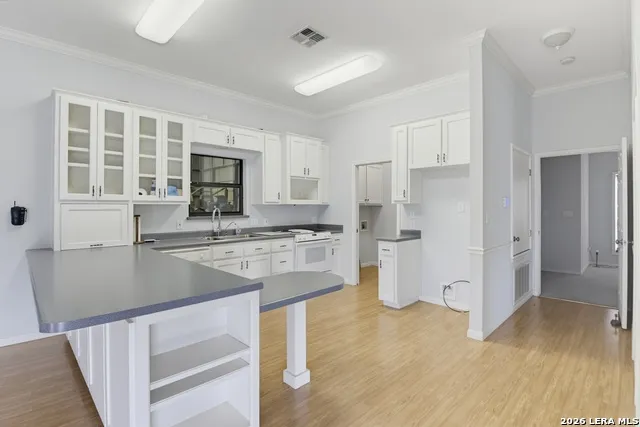 1025 Link Seguin, TX 78155