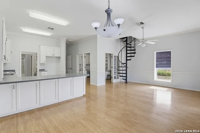 1025 Link Seguin, TX 78155