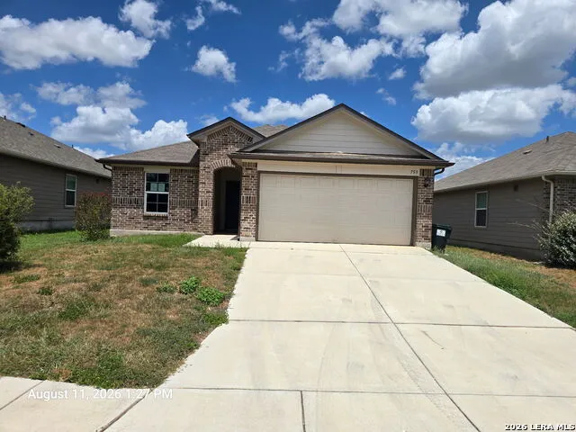759 Monarch Seguin, TX 78155