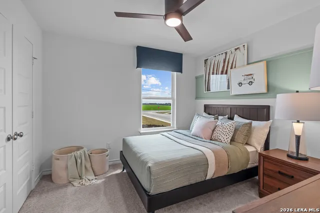 523 RAVEN ROW Marion, TX 78124