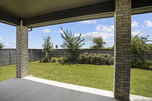 4956 Park Cape Marion, TX 78124