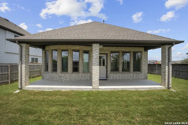 4956 Park Cape Marion, TX 78124