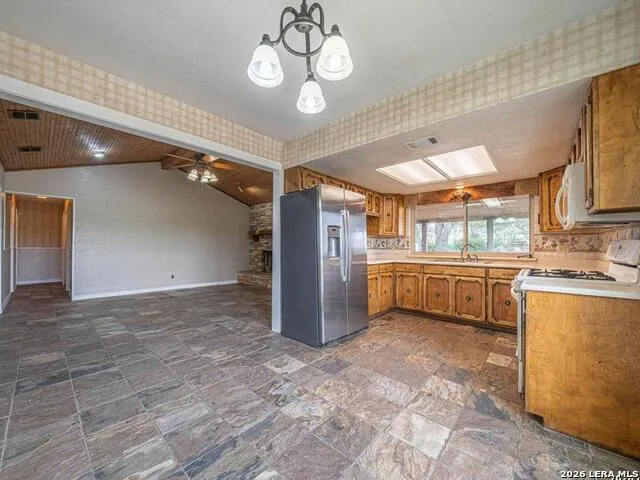 1935 E Fm 1518 St Hedwig, TX 78152
