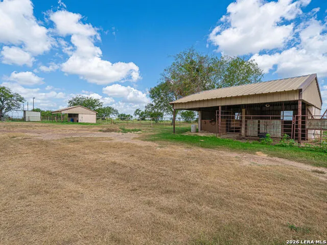 1935 E Fm 1518 St Hedwig, TX 78152